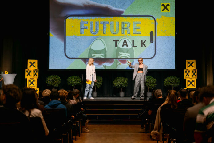 Blick auf die Bühne beim Future Talk 2026