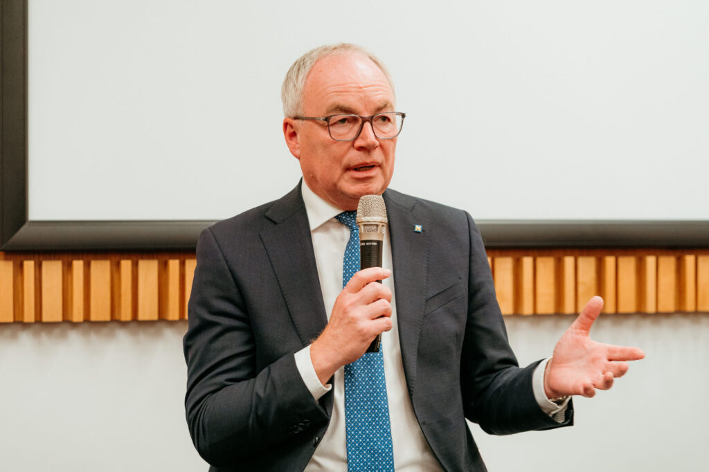 Stephan Pernkopf beim Ritschaftsforum der RBR Schallaburg 2026